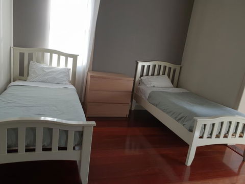 Bunbury's Most Convenient Location - Unit 2 - Kalgoorlie Accommodation 2