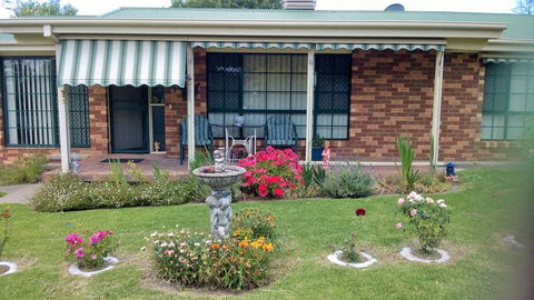 Butterfly Cottage - Kalgoorlie Accommodation 2