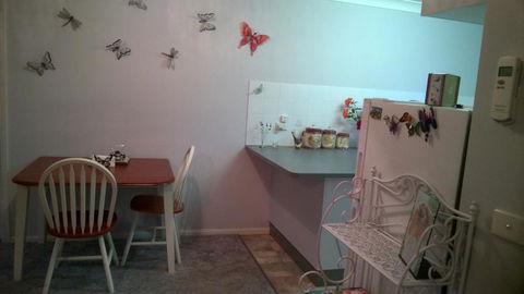 Butterfly Cottage - Kalgoorlie Accommodation 3