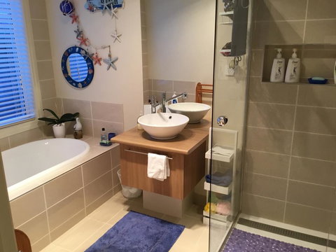 By The Bay - Kalgoorlie Accommodation 3