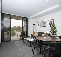 CANBERRA CHIC-hosted byL'Abode Accommodation - Kalgoorlie Accommodation