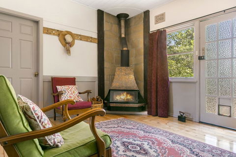 Carinya Cottage - Kalgoorlie Accommodation 0