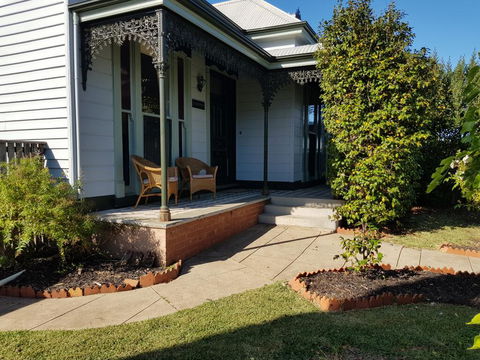CARNBREA - Kalgoorlie Accommodation 0