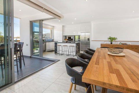 CASABLANCA - DROMANA - Kalgoorlie Accommodation 1