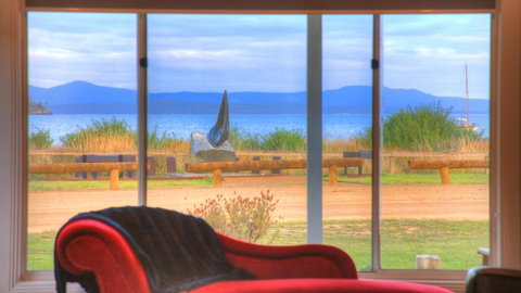 Castaway Cottage - Kalgoorlie Accommodation 0