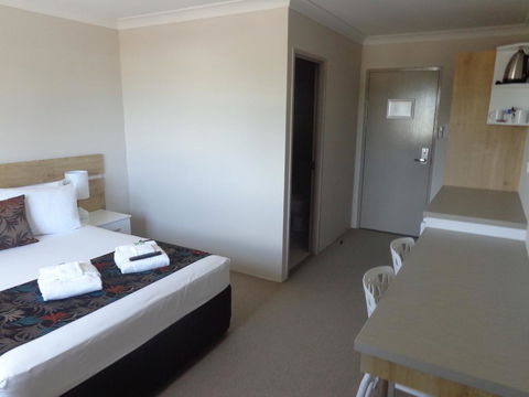Castle Crest Motel - Kalgoorlie Accommodation 2