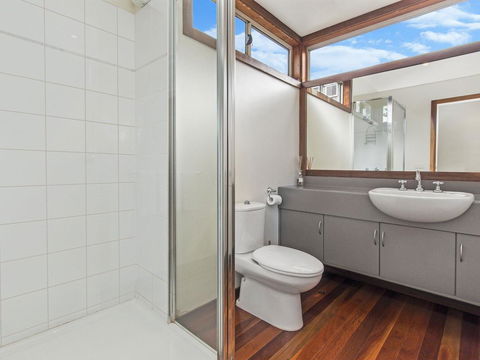 CASTWOOD VILLA No. 1 - Kalgoorlie Accommodation 1