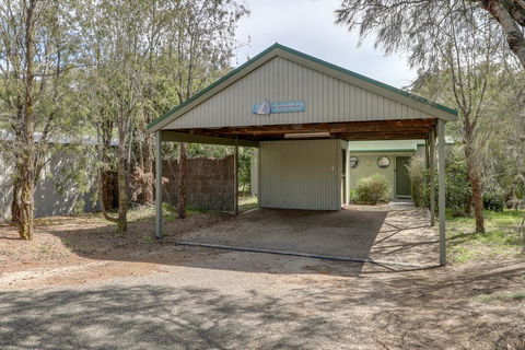 Casuarina - Kalgoorlie Accommodation 3