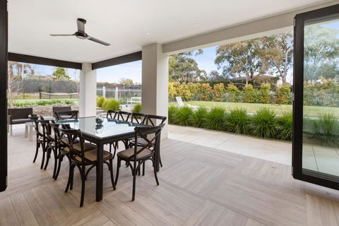 CATALINA - MOUNT ELIZA - Kalgoorlie Accommodation 2