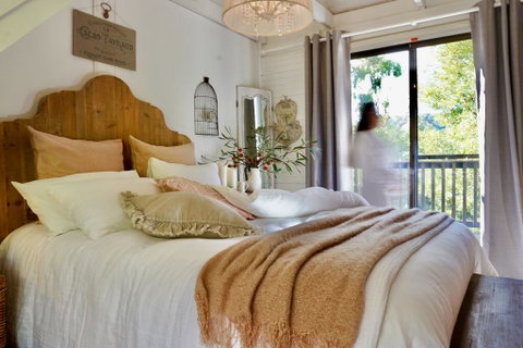Cedar Country Retreat - Kalgoorlie Accommodation 1
