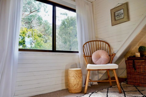 Cedar Country Retreat - Kalgoorlie Accommodation 2