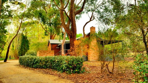 Cedarwood Holiday Park - Kalgoorlie Accommodation 0