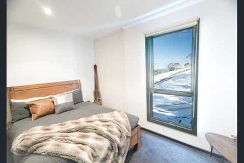 Chalet Deich - Pearse Apt 3 - Ski In Ski Out - Kalgoorlie Accommodation 2