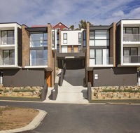 Chilam 'B' - Sophisticated style with views to the lake  mountains