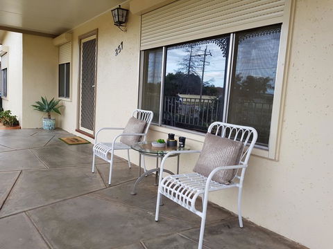 City Holiday Home Mildura - Kalgoorlie Accommodation 2