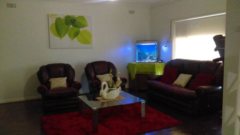City Holiday Home Mildura - Kalgoorlie Accommodation 3