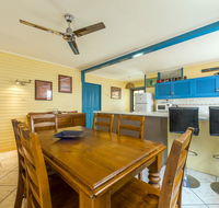 Clifton Beach House - Kalgoorlie Accommodation