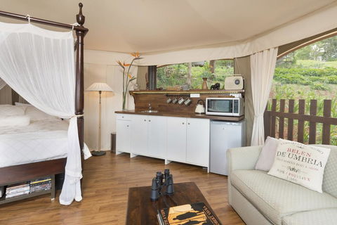 Clouds Safari - Kalgoorlie Accommodation 1