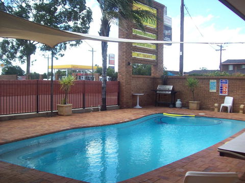 Cobar Town & Country Motor Inn - Kalgoorlie Accommodation 0