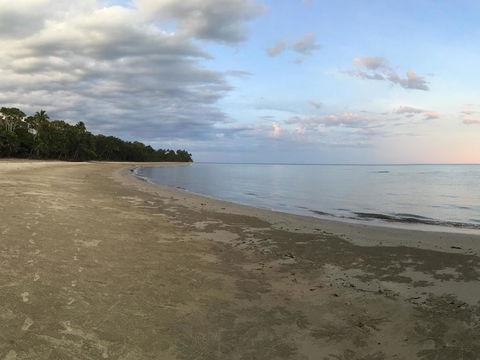 Coconut Beach House - Kalgoorlie Accommodation 1