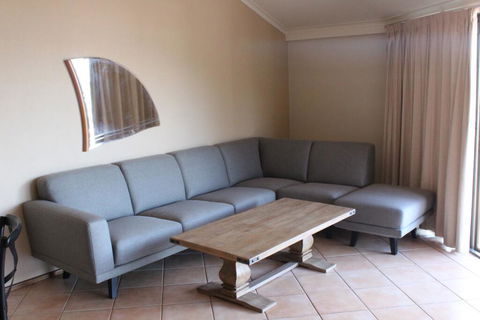 Colonial Court Beachfront Motel & Holiday Stay - Kalgoorlie Accommodation 0