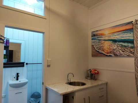 Comfortable Guest Room Closes To Emerald CBD - Kalgoorlie Accommodation 2