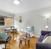 Comfy one-bedroom unit between city and airport - Kalgoorlie Accommodation