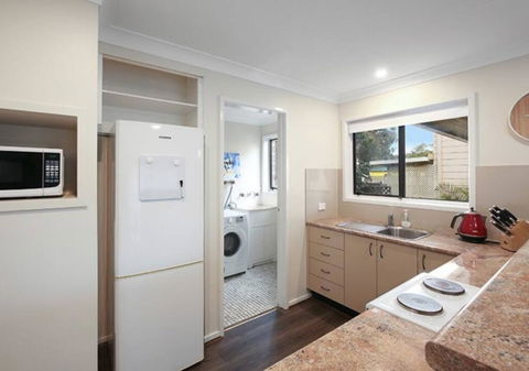 Convenient Location, Close To Tuggerah Lake - Kalgoorlie Accommodation 2