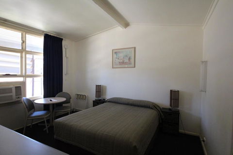 Coolabah Motel - Kalgoorlie Accommodation 1