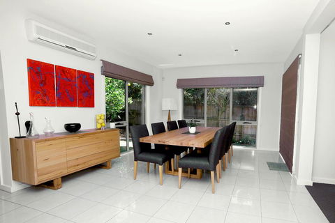 Coral Cove - Kalgoorlie Accommodation 0