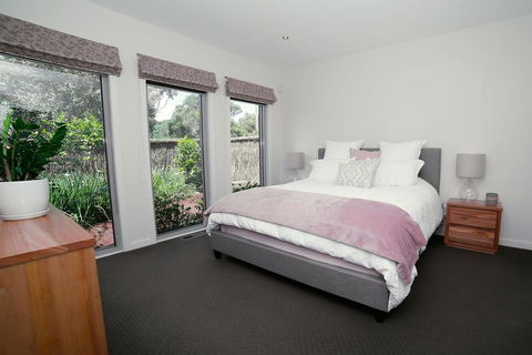 Coral Cove - Kalgoorlie Accommodation 3