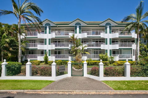 Costa Royale Trinity Beach - Kalgoorlie Accommodation 0