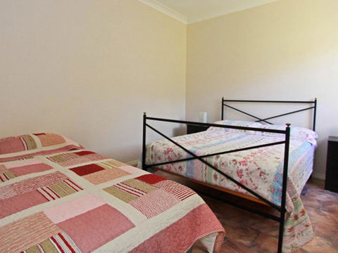 Cosy Cottage By The Sea - Kalgoorlie Accommodation 3