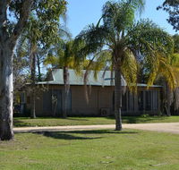 Cottage Port Stephens / Swan Bay NSW - Kalgoorlie Accommodation