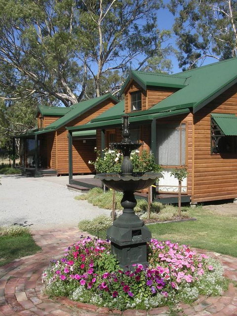 Cottages On Edward - Kalgoorlie Accommodation 3