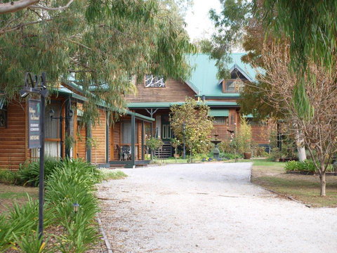 Cottages On Edward - Kalgoorlie Accommodation 2