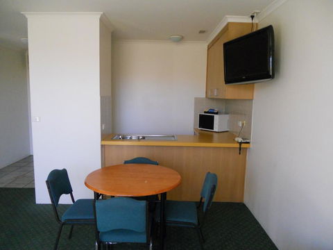 Cottonwood Motor Inn - Kalgoorlie Accommodation 2