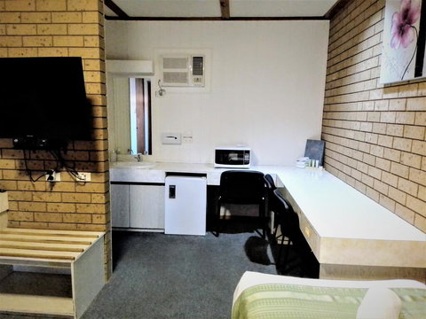 Country Home Motor Inn - Kalgoorlie Accommodation 2