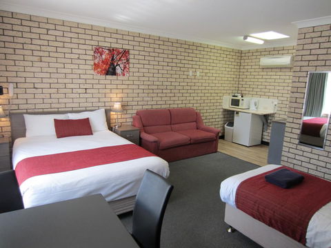 Cowra Crest Motel - Kalgoorlie Accommodation 2