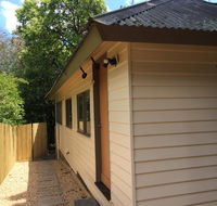 Croydon Station - a Tranquil Retreat