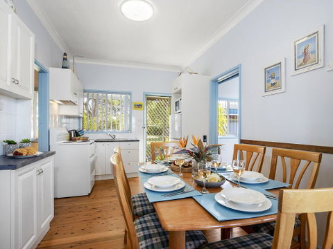 Crystal Blue - Views Across The Bay - Kalgoorlie Accommodation 0