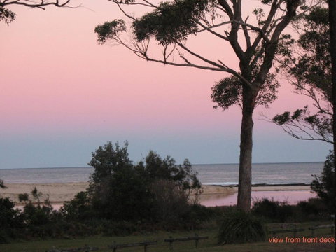 Cudmirrah Reef Cottage - Kalgoorlie Accommodation 0
