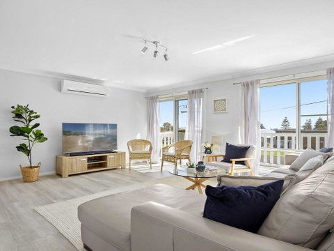 Culburra Beach Retreat - Close To Two Beaches - Kalgoorlie Accommodation 0