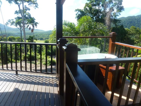 Daintree Holiday Homes - Yurara - Kalgoorlie Accommodation 2