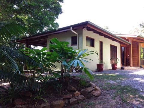 Daintree Oceanview Retreat - Holiday Home - Kalgoorlie Accommodation 1