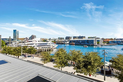 Darling Harbour Waterfront Luxury Apartment - Kalgoorlie Accommodation 1