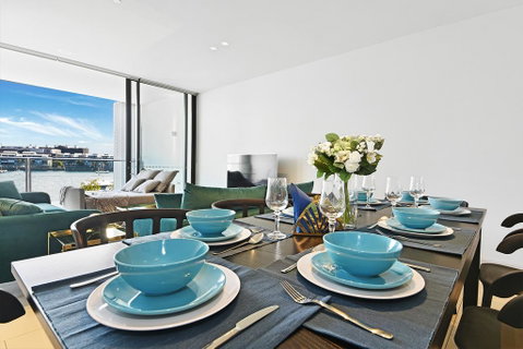 Darling Harbour Waterfront Luxury Apartment - Kalgoorlie Accommodation 2