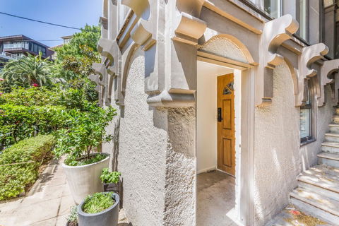 Darling Suite - Newly Renovated, On The River Access To The Tan, South Yarra Station Or Chapel St - Kalgoorlie Accommodation 1