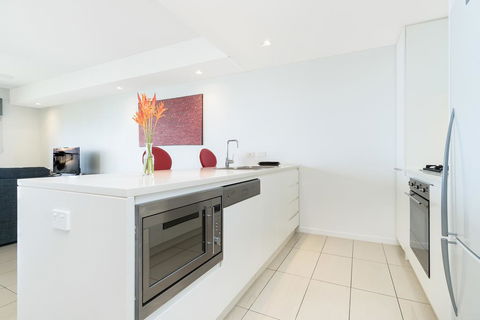 Darwin Waterfront Apartments - Kalgoorlie Accommodation 0