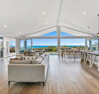 Dayz Dreamin - pool gas fireplace and beachfront - Kalgoorlie Accommodation